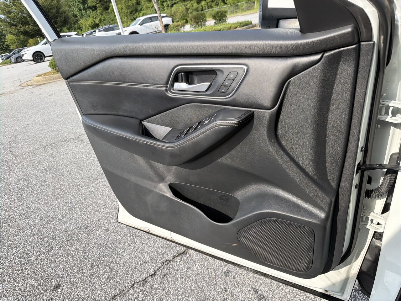 Used 2024 Nissan Rogue Platinum FWD image 15