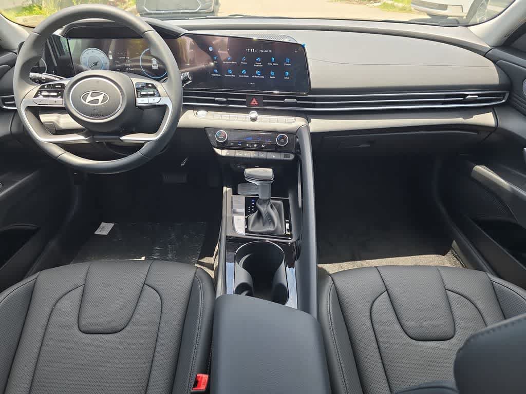 New 2026 Hyundai Elantra Limited FWD image 19