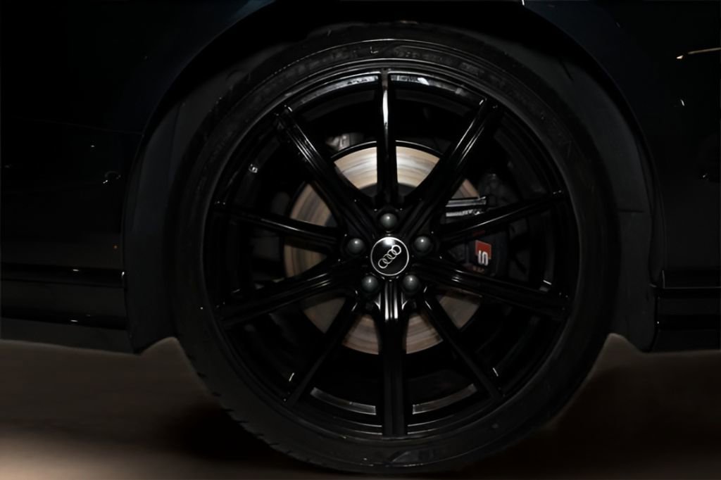 Used 2022 Audi S8 w/ S8 Executive Package image 50