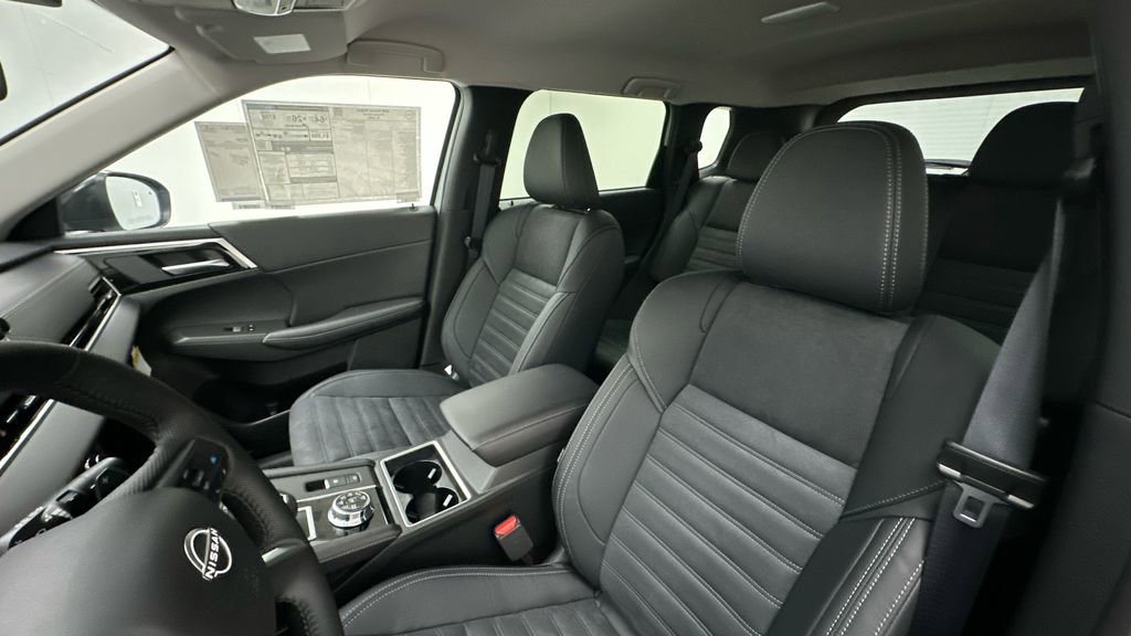 New 2026 Nissan Rogue SL image 9