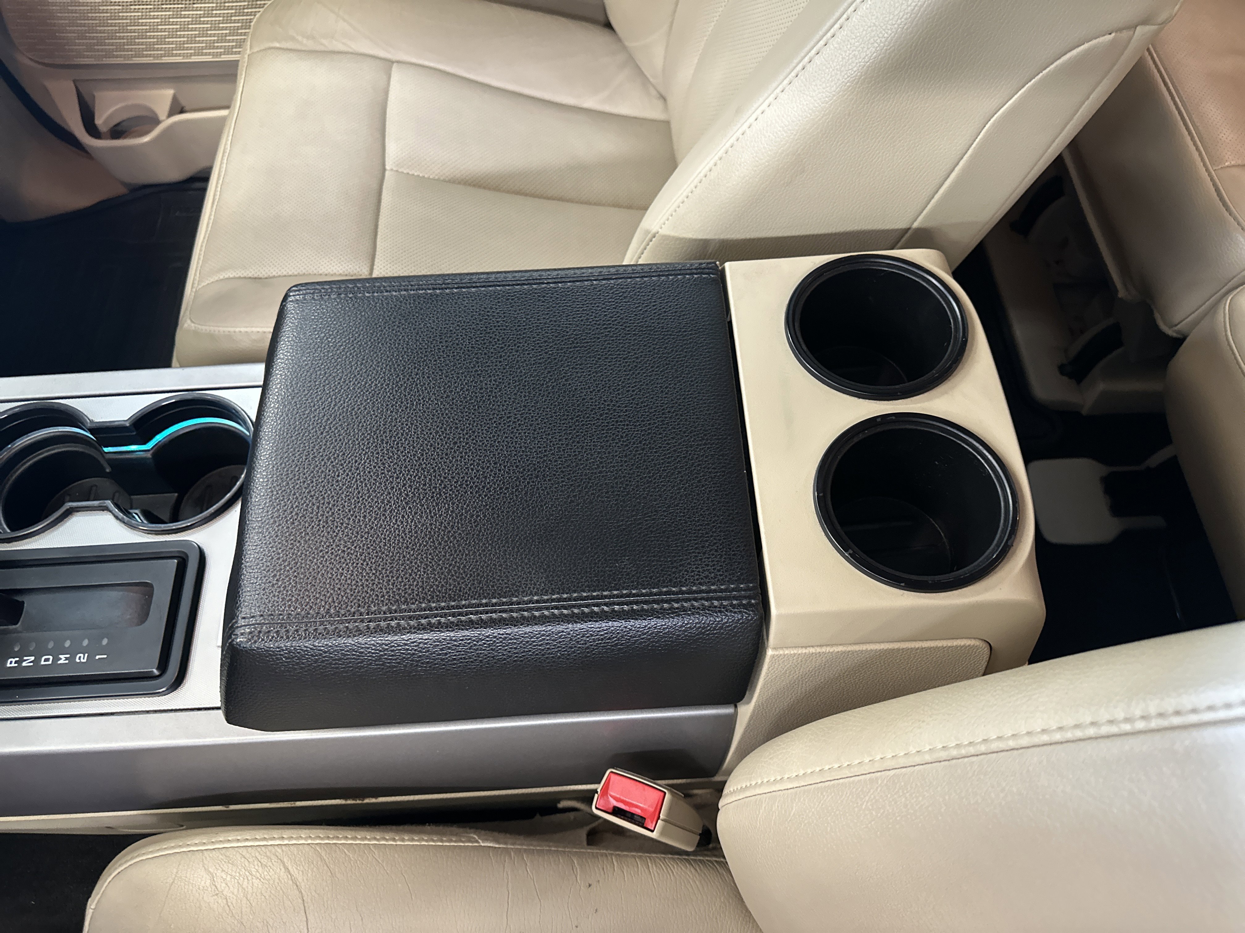 Used 2016 Ford Expedition XLT w/ Equipment Group 202A image 33