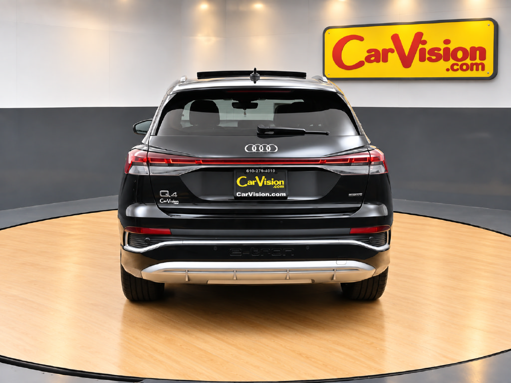 Used 2024 Audi Q4 e-tron Prestige AWD/4WD image 3