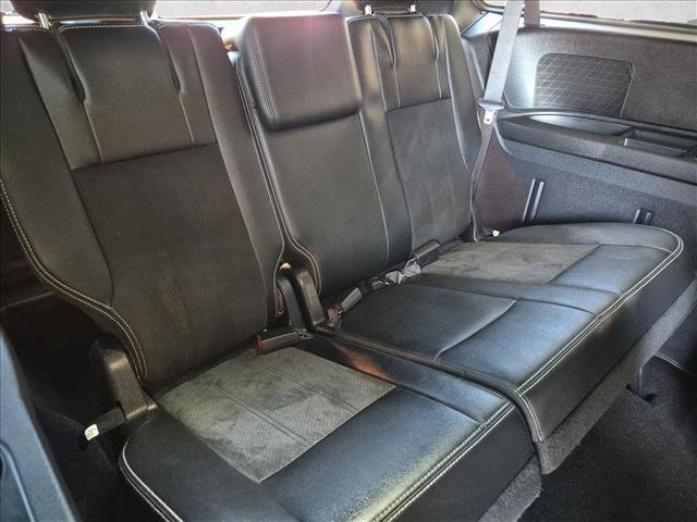 Used 2019 Dodge Grand Caravan SXT w/ Driver Convenience Group FWD image 19