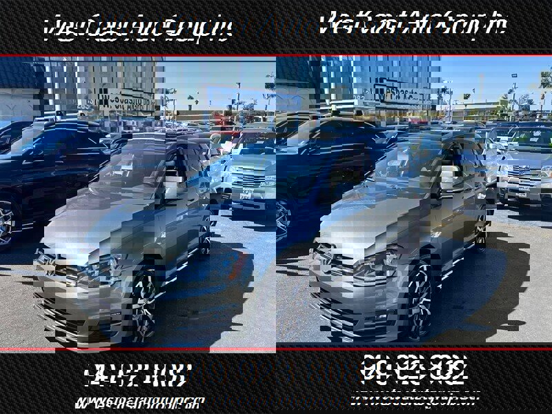 Used 2017 Volkswagen Golf SE image 1