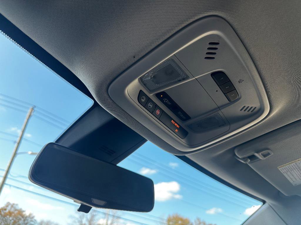 Used 2018 Chevrolet Traverse RS w/ LPO, Floor Liner Package image 16