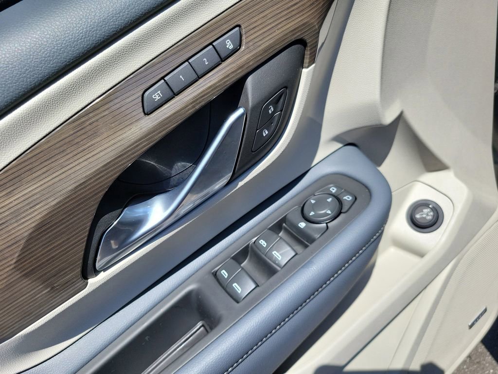 Certified 2023 GMC Terrain Denali w/ Black Diamond Edition image 21