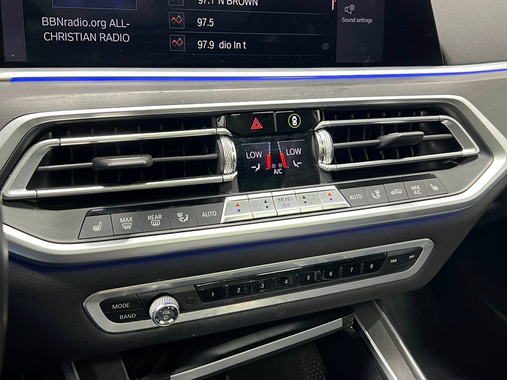 Used 2020 BMW X7 xDrive40i w/ Premium Package AWD/4WD image 28