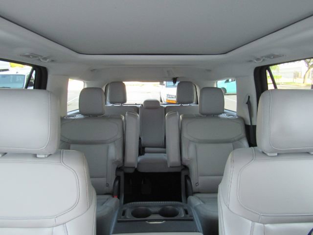 Used 2025 Ford Expedition Active image 43