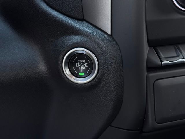 Used 2024 Chevrolet Silverado 1500 Custom image 15