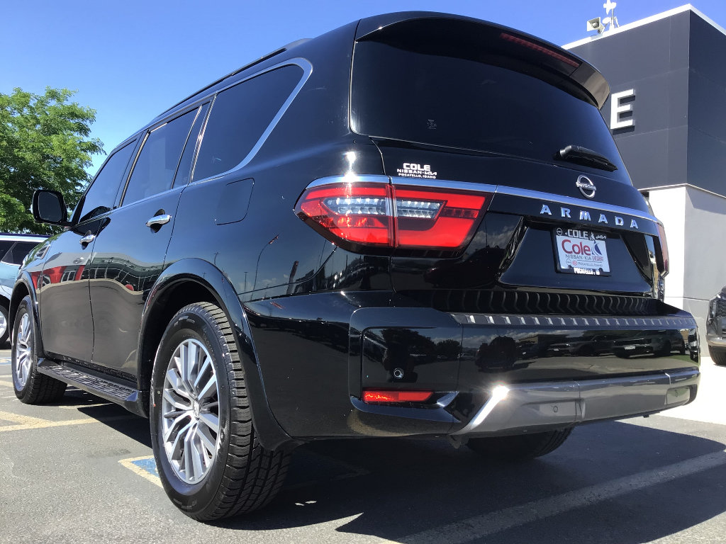 Used 2023 Nissan Armada SL AWD/4WD image 3
