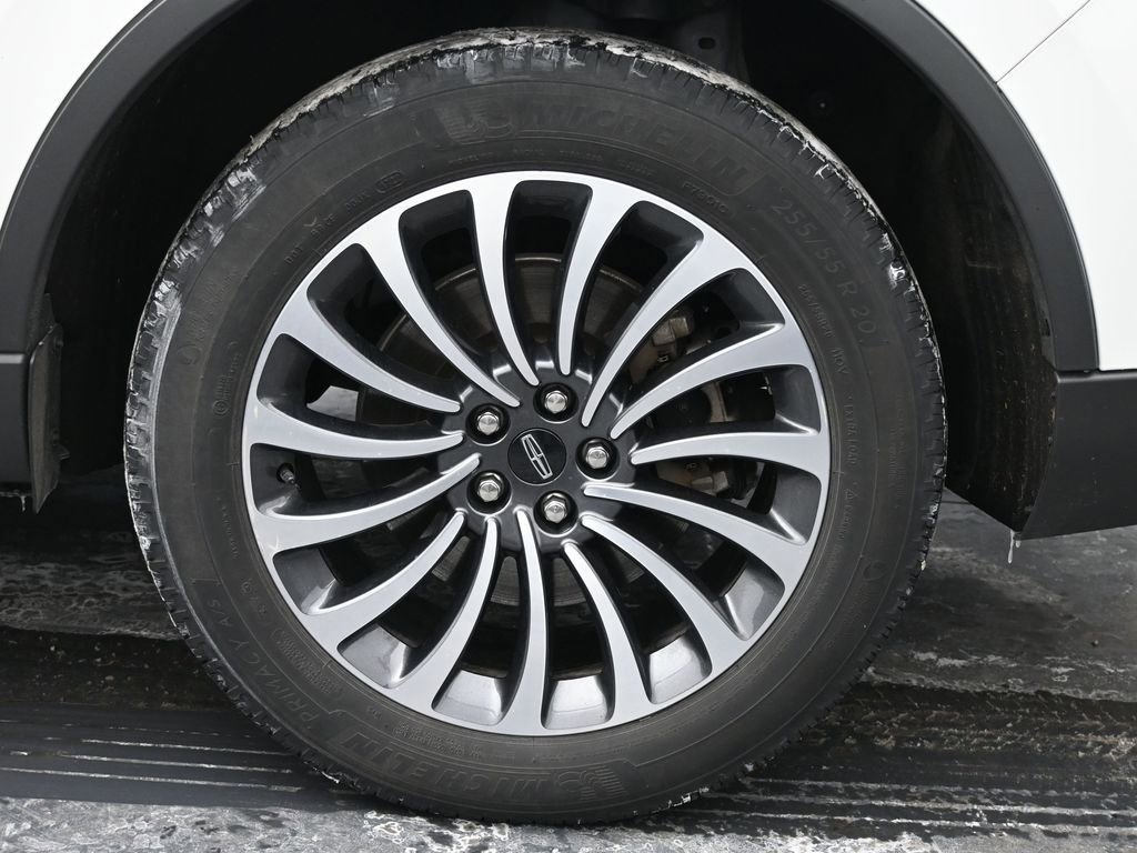 Used 2023 Lincoln Aviator AWD w/ Premium Package image 16