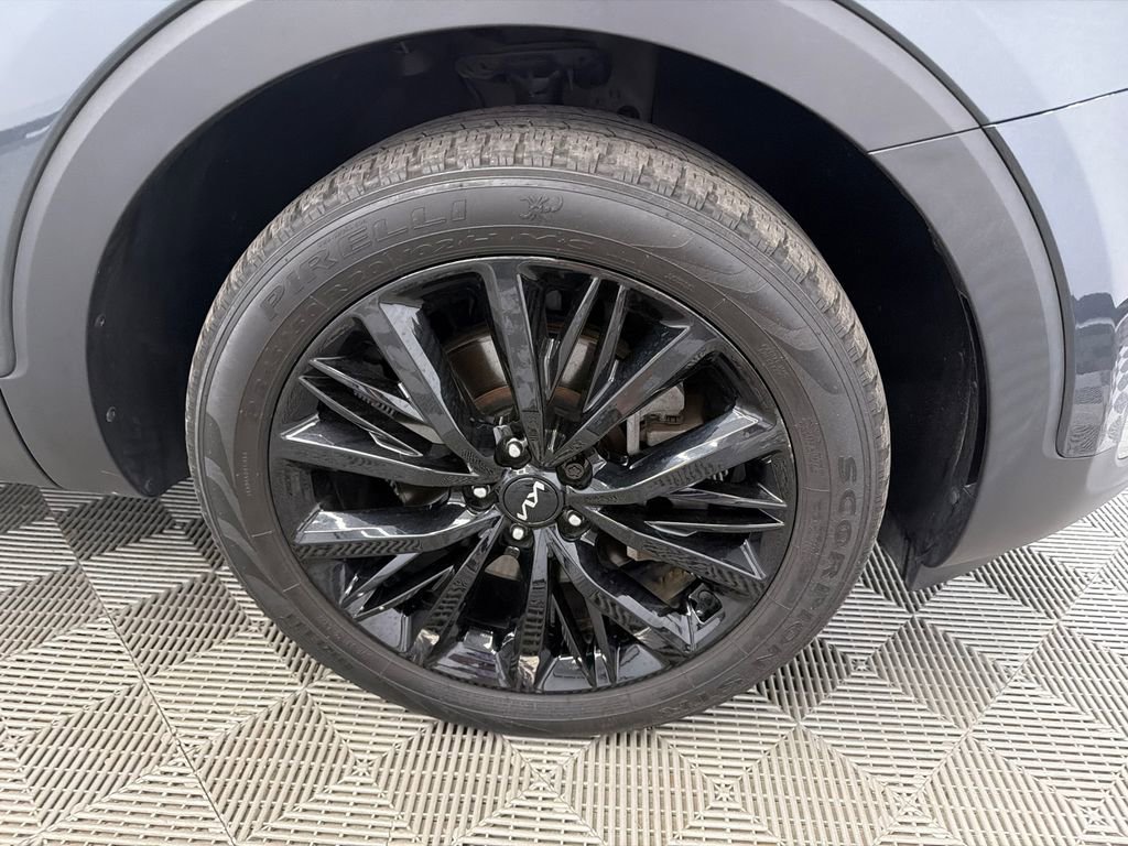 Used 2022 Kia Telluride SX FWD image 14