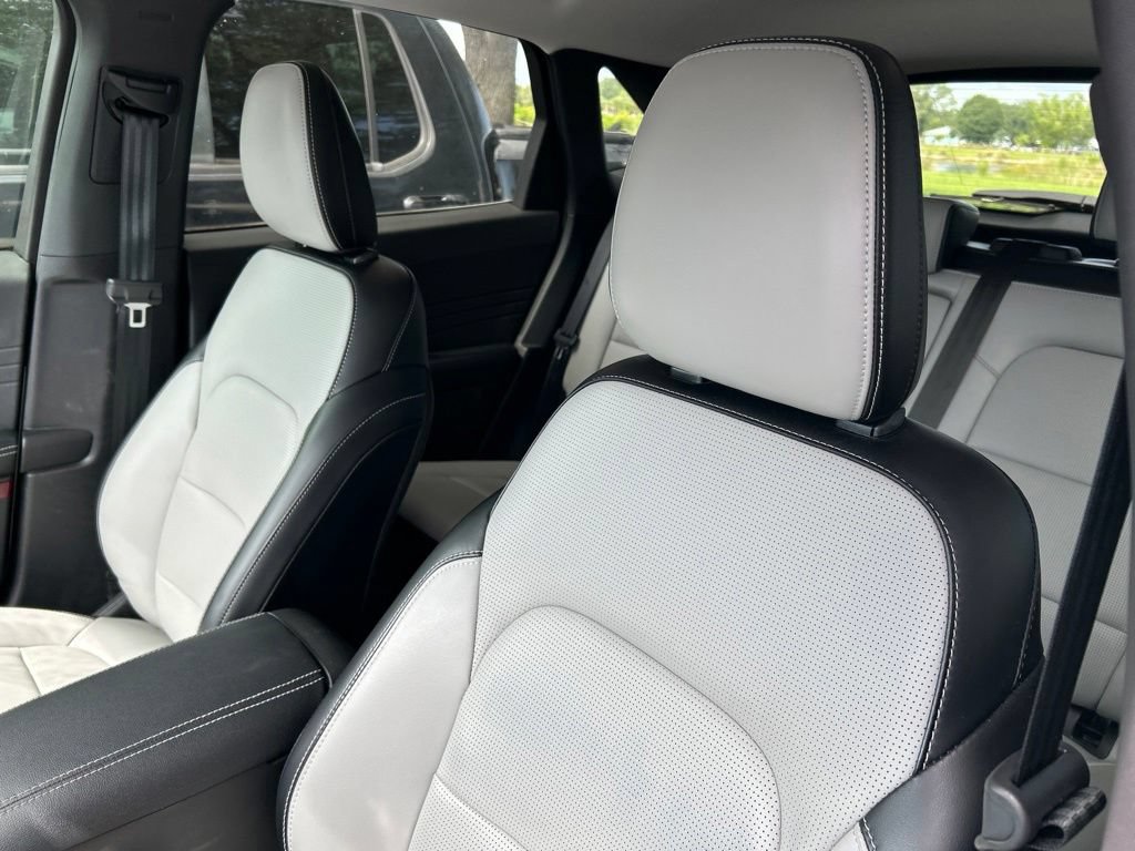 Used 2023 Ford Escape Platinum AWD/4WD image 20
