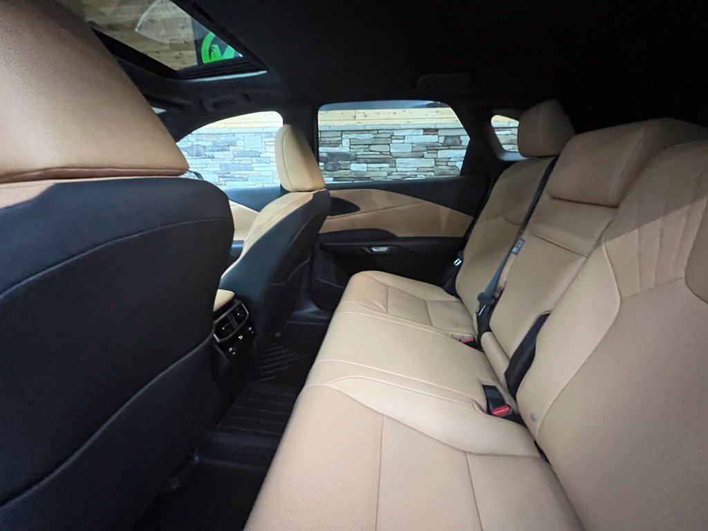 Used 2025 Lexus RX 350 Premium w/ Kick Sensor & Tow Package AWD/4WD image 38