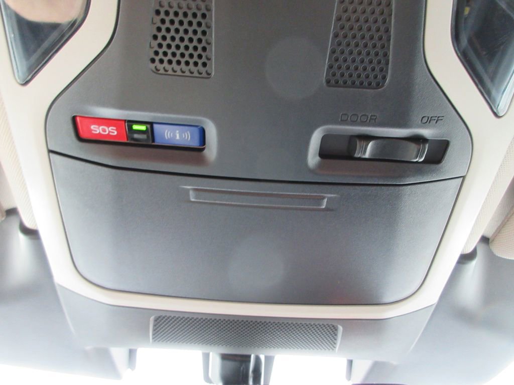 Used 2024 Subaru Outback Premium image 30