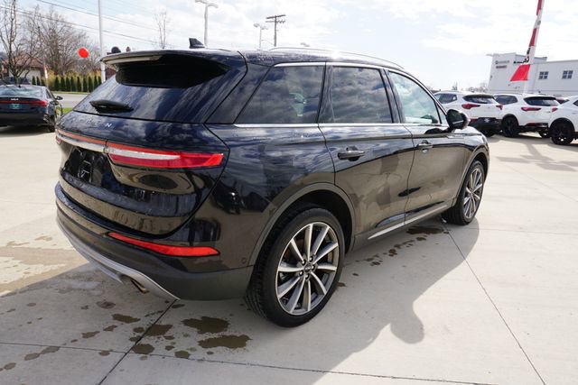 Used 2020 Lincoln Corsair Reserve w/ Equipment Group 201A image 4