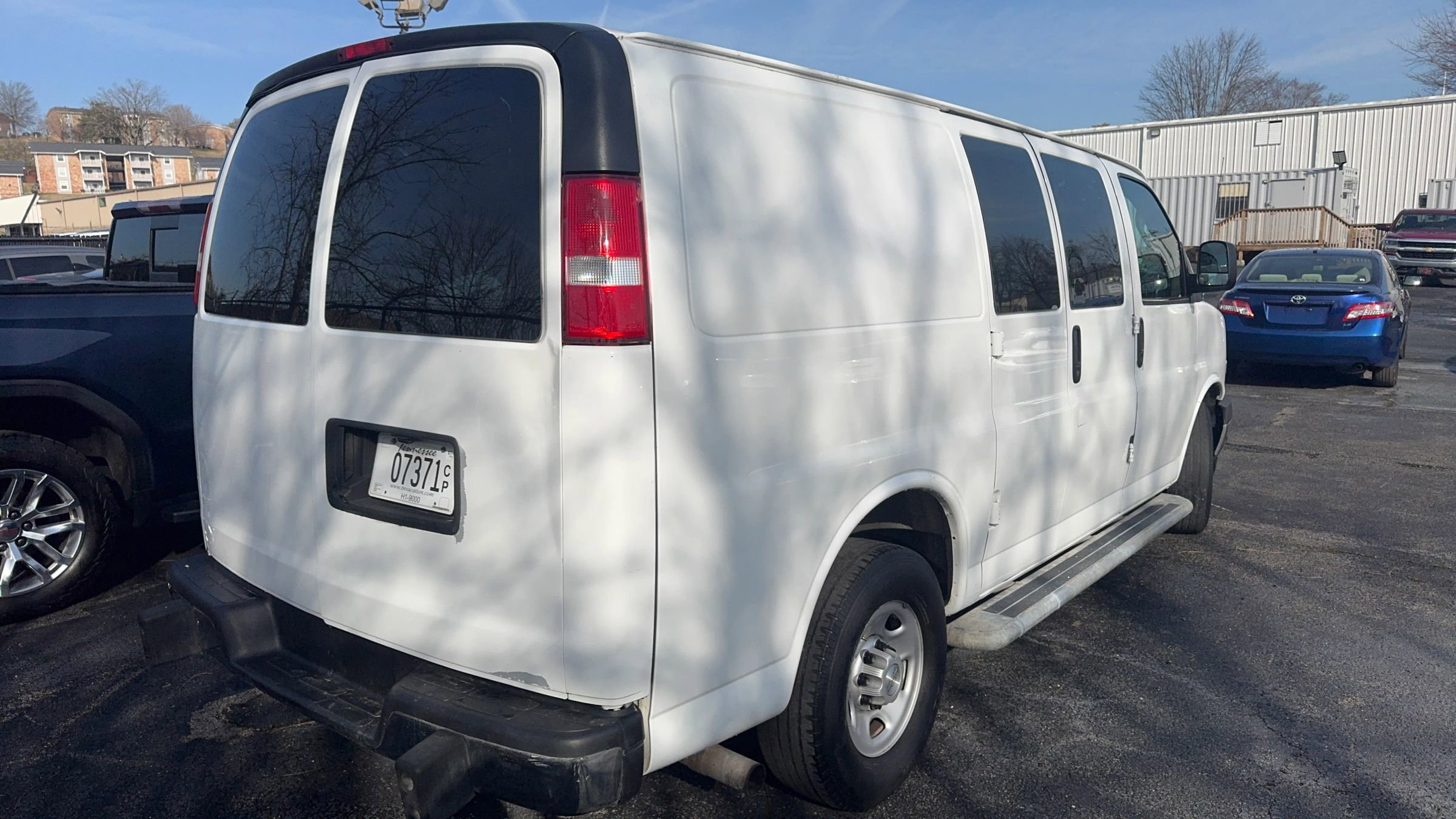 Used 2019 Chevrolet Express 2500 w/ Driver Convenience Package image 5