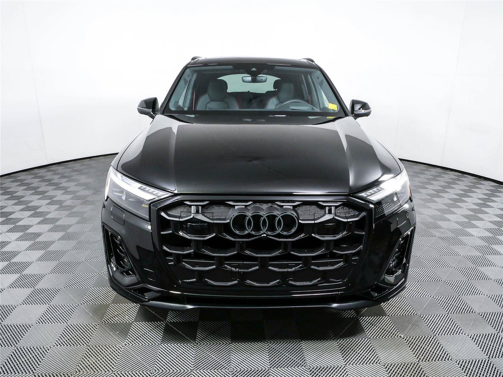 New 2026 Audi SQ7 Prestige AWD/4WD image 28