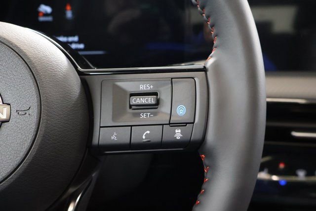 New 2026 Nissan Kicks SR w/ SR Premium Package AWD/4WD image 17