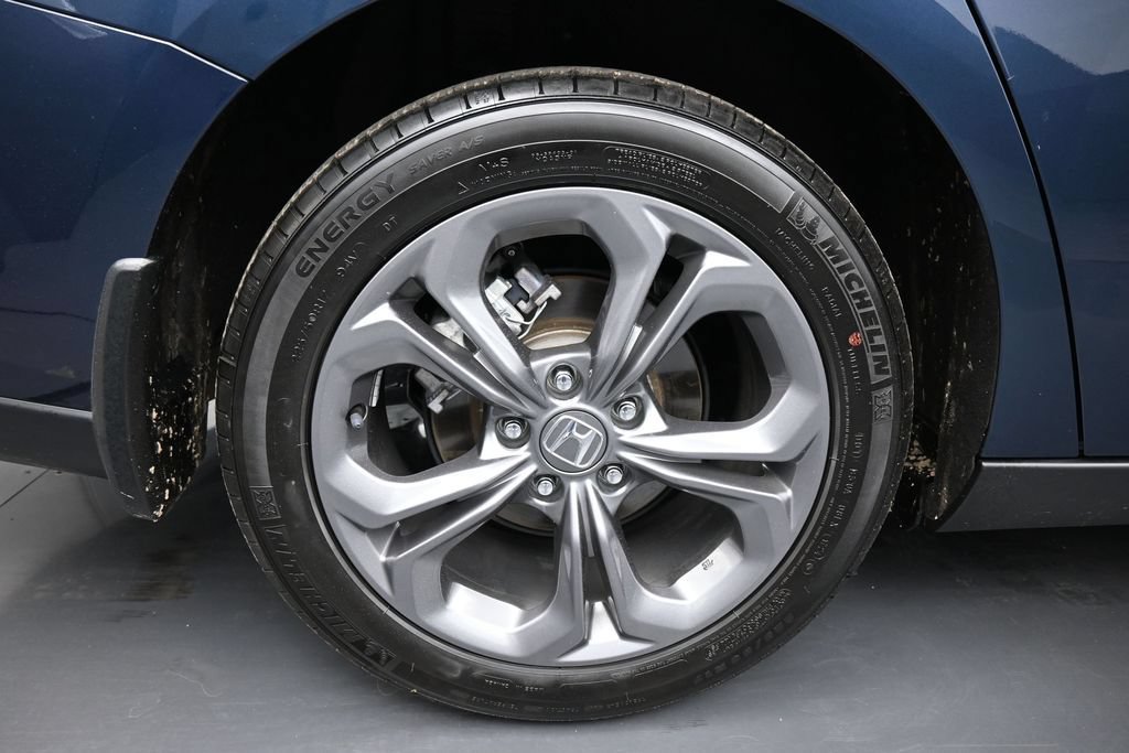 Certified 2024 Honda Accord EX image 30