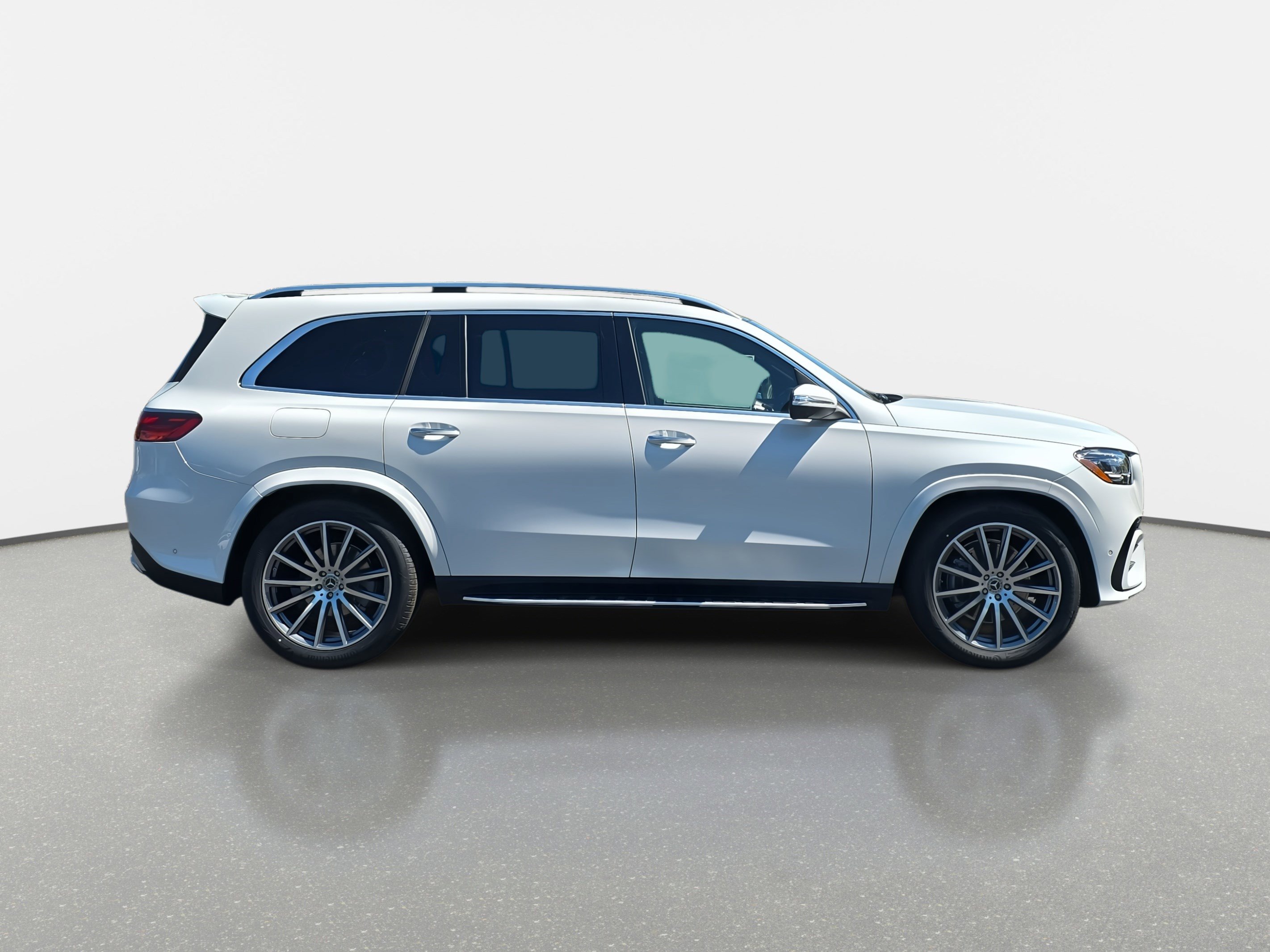 New 2026 Mercedes-Benz GLS 580 4MATIC image 4
