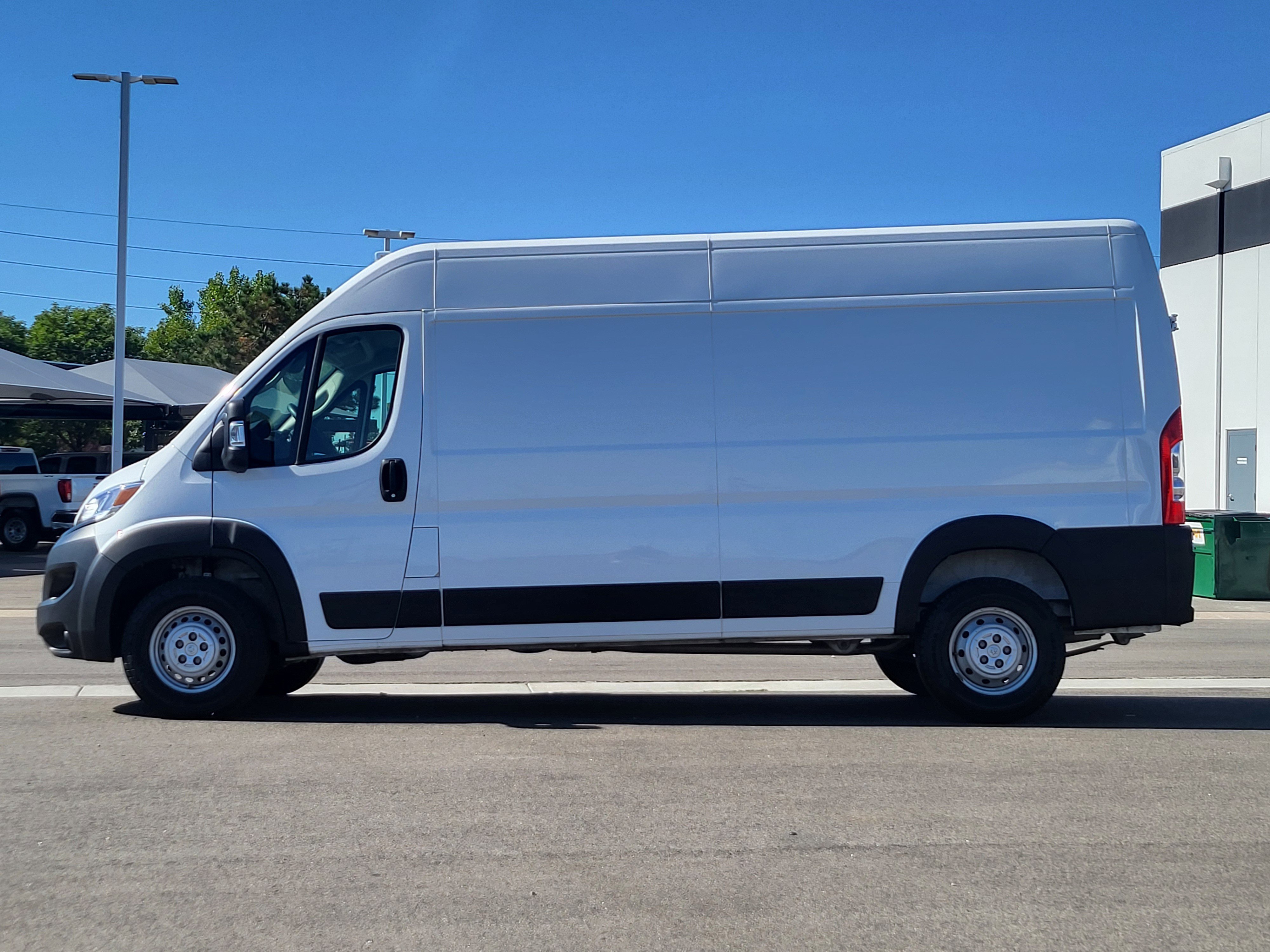 Used 2025 RAM ProMaster 2500 w/ Convenience Group FWD image 4