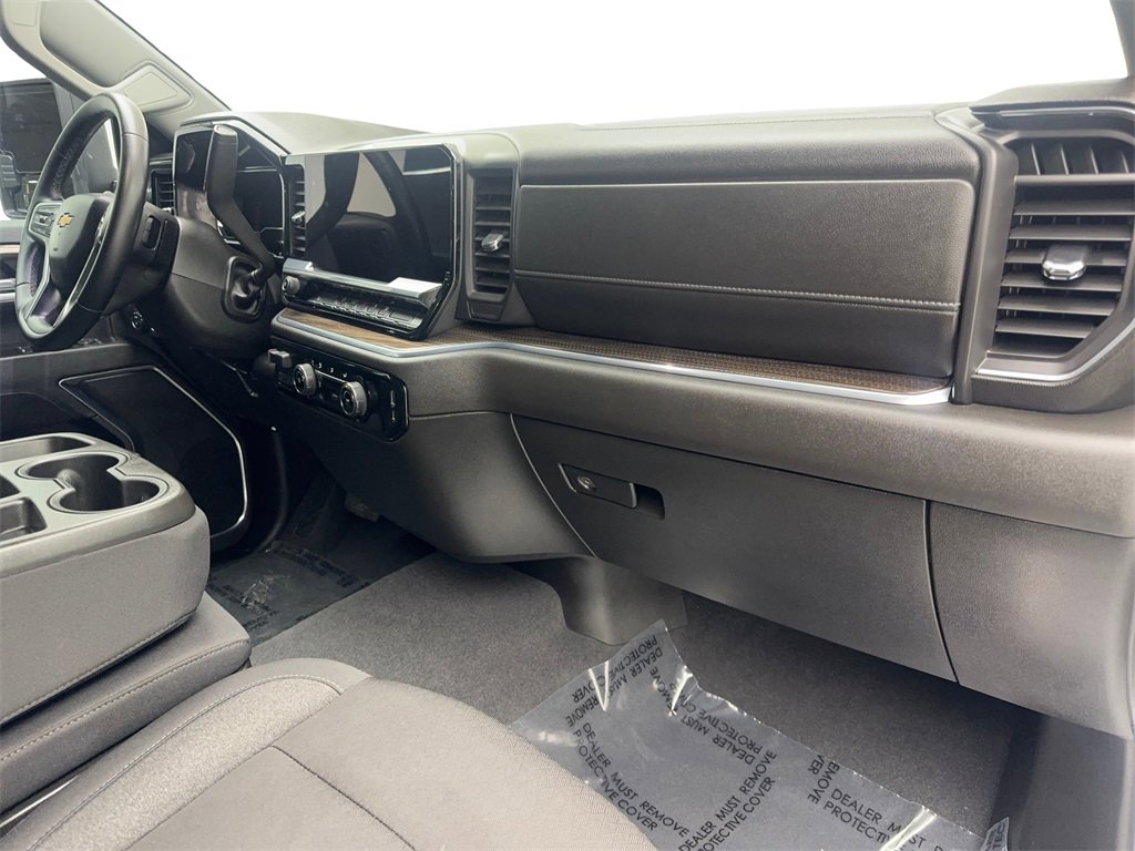 Used 2024 Chevrolet Silverado 2500 LT image 53