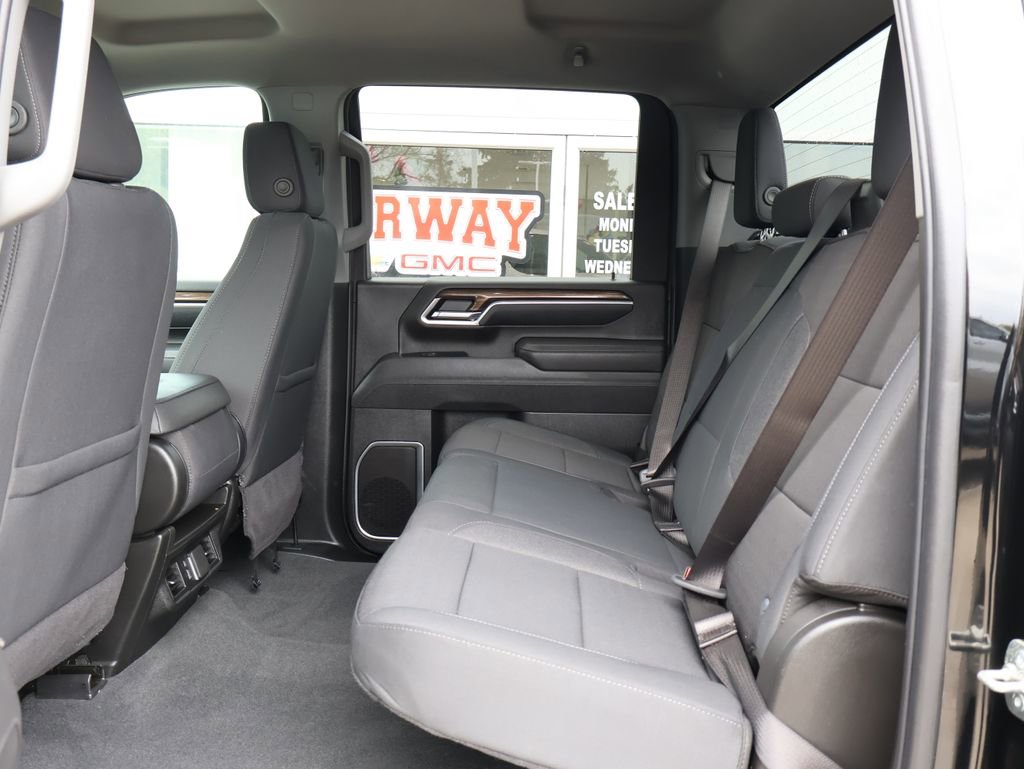 Used 2025 Chevrolet Silverado 2500 LT w/ Trail Boss Package AWD/4WD image 29