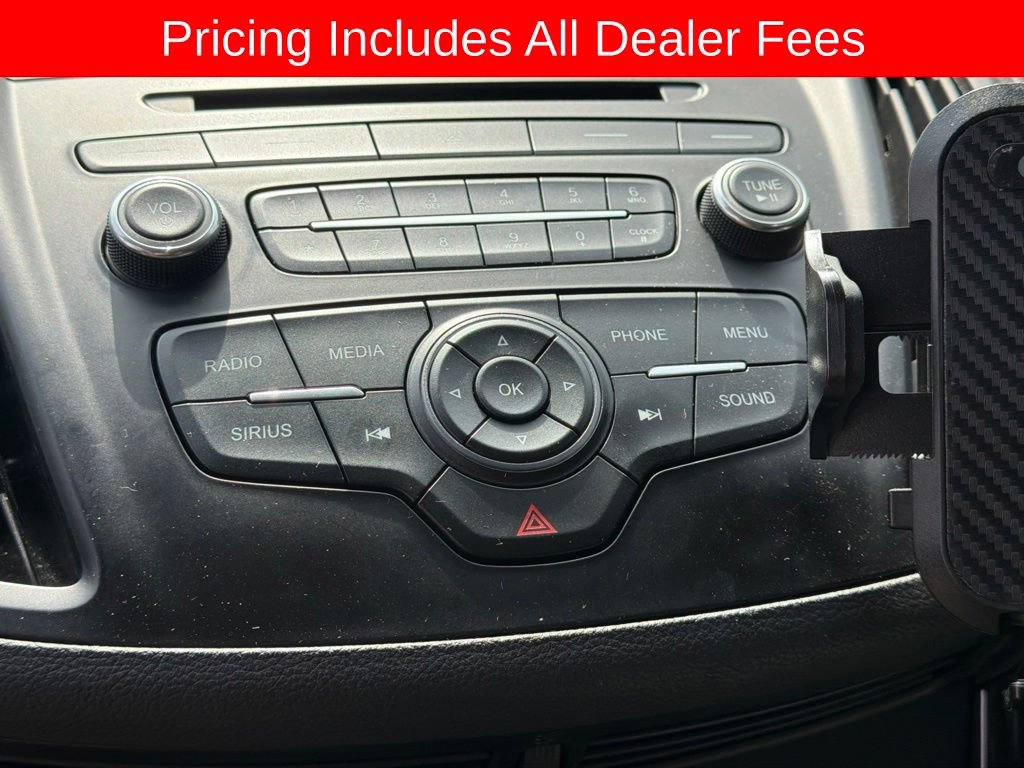 Used 2017 Ford Escape SE w/ SE Sport Appearance Package AWD/4WD image 10