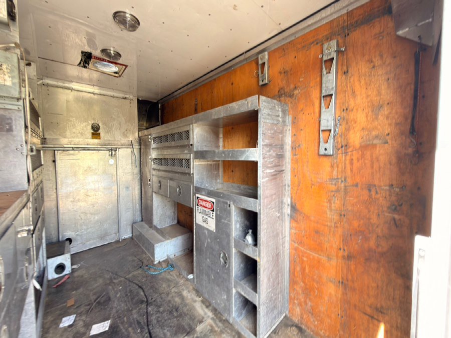 Used 2009 GMC TopKick C4500 2WD Regular Cab image 9