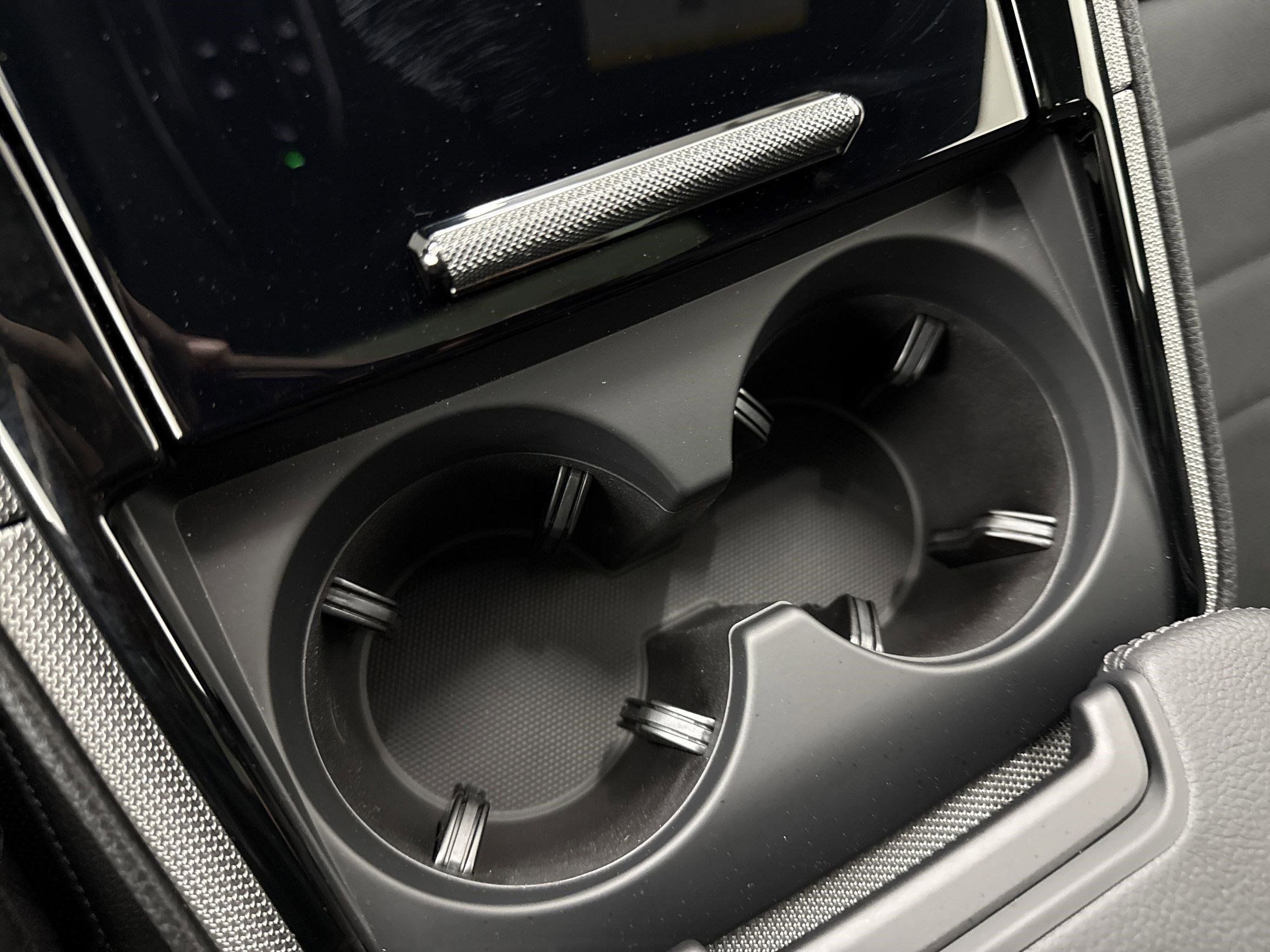 New 2025 Porsche Panamera 4 image 30