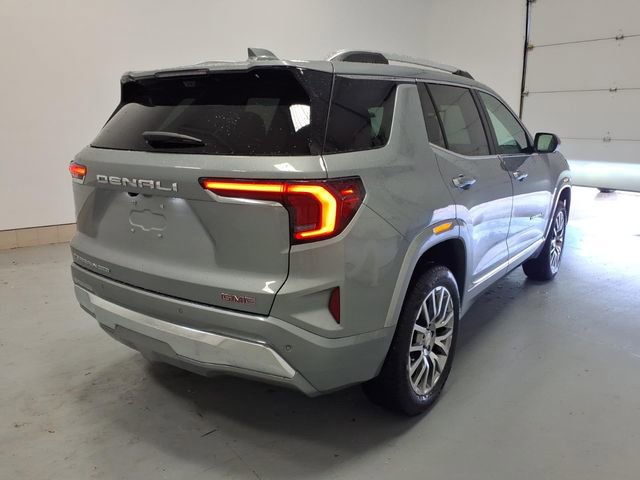 Used 2026 GMC Terrain Denali AWD/4WD image 3