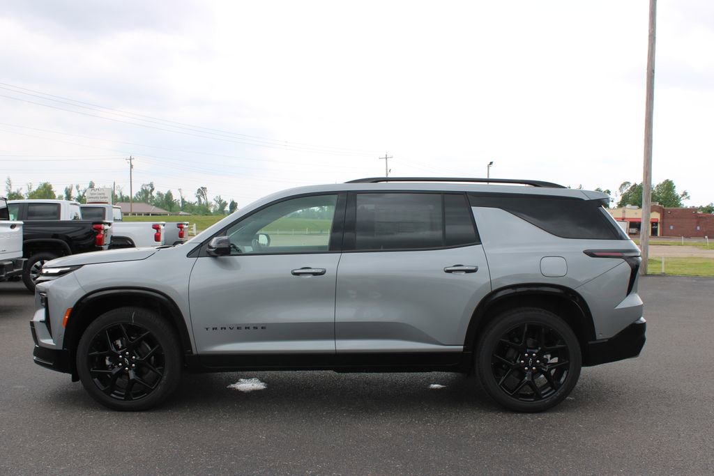 New 2026 Chevrolet Traverse RS w/ LPO, Floor Liner Package FWD image 6