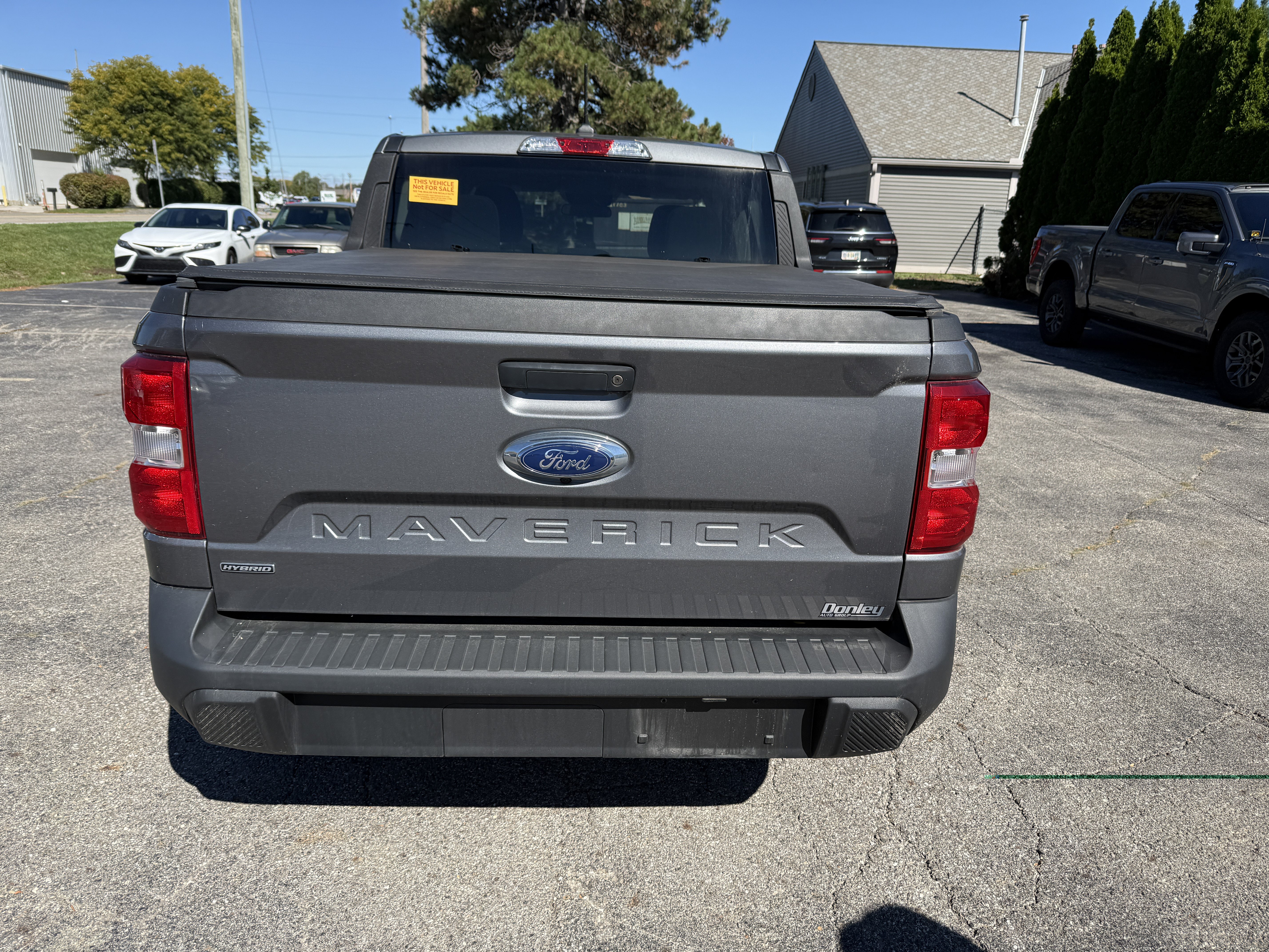 Used 2023 Ford Maverick XLT FWD image 3