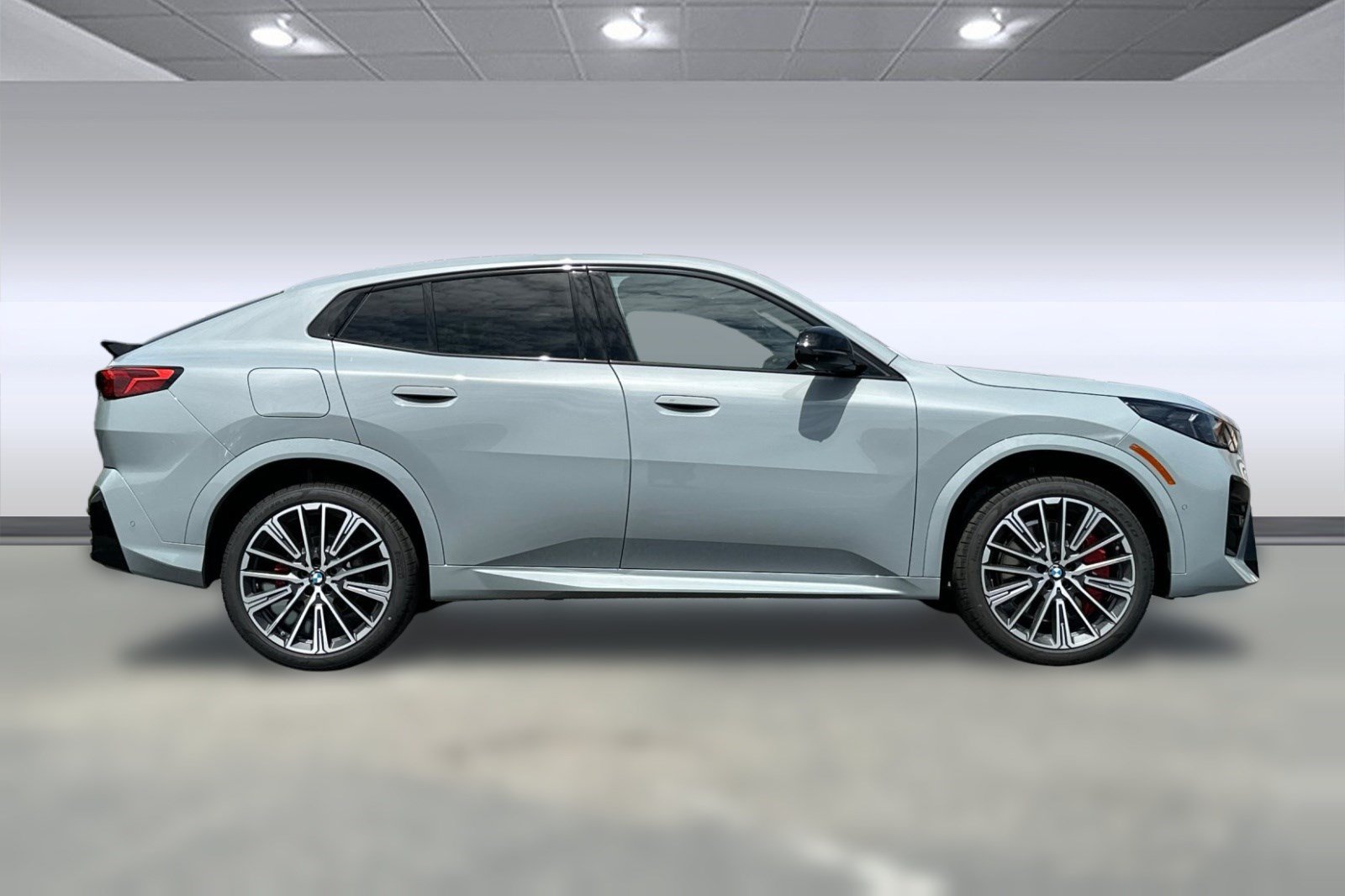 New 2026 BMW X2 xDrive28i w/ Technology Package AWD/4WD image 8