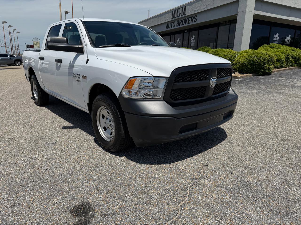 Used 2020 RAM 1500 Tradesman w/ Trailer Tow Group AWD/4WD image 2