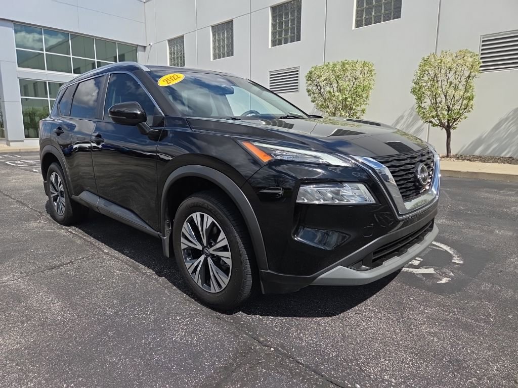 Used 2022 Nissan Rogue SV w/ SV Premium Package image 4