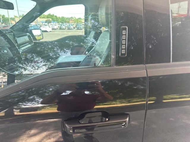 Used 2022 Ford F150 Lariat w/ Trailer Tow Package AWD/4WD image 15