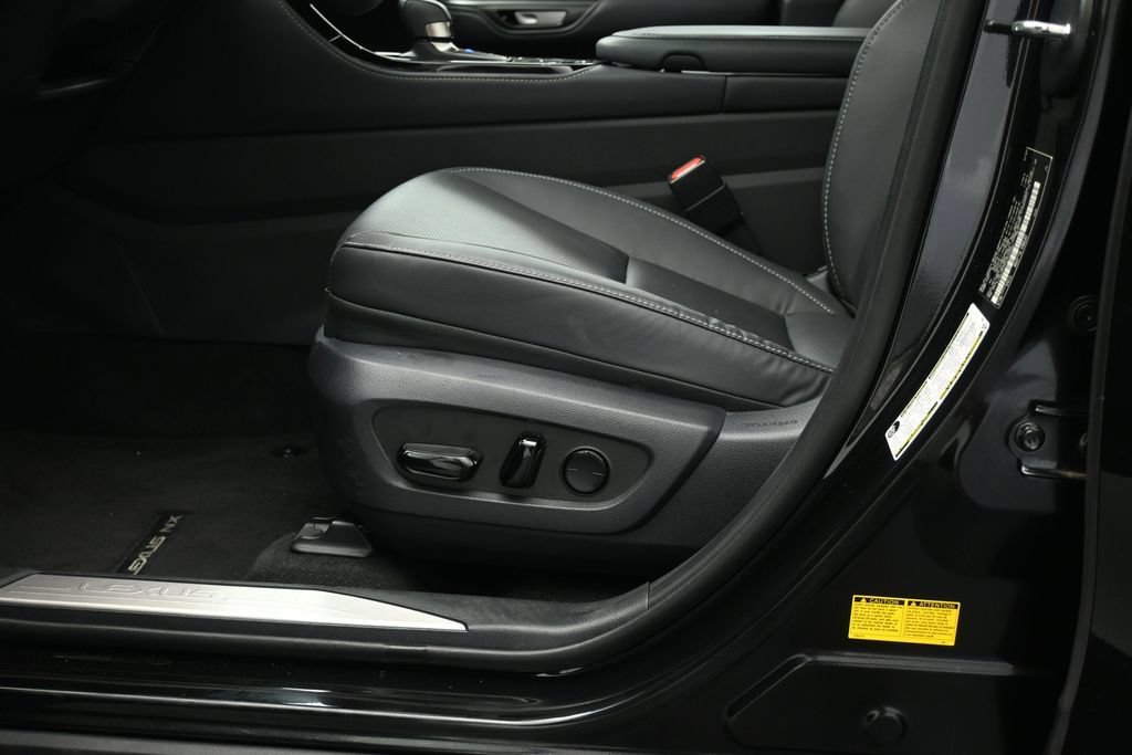 Used 2025 Lexus NX 350h AWD w/ Cold Area Package image 9
