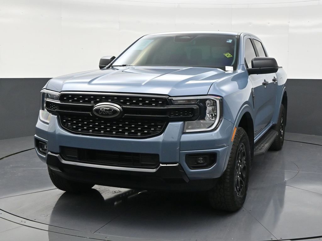 Used 2025 Ford Ranger XLT w/ Black Appearance Package image 8