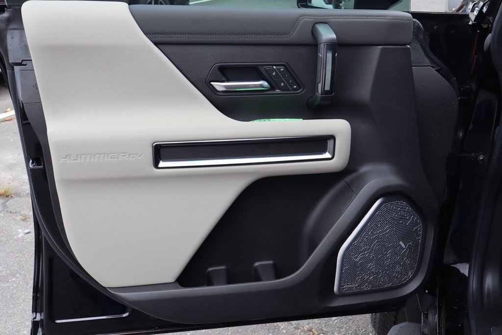 New 2026 GMC Hummer EV SUV w/ LPO, Dark Essentials Package image 14