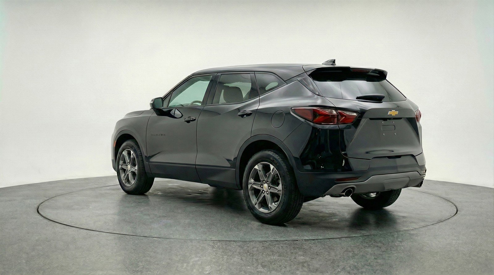 Used 2025 Chevrolet Blazer LT image 6