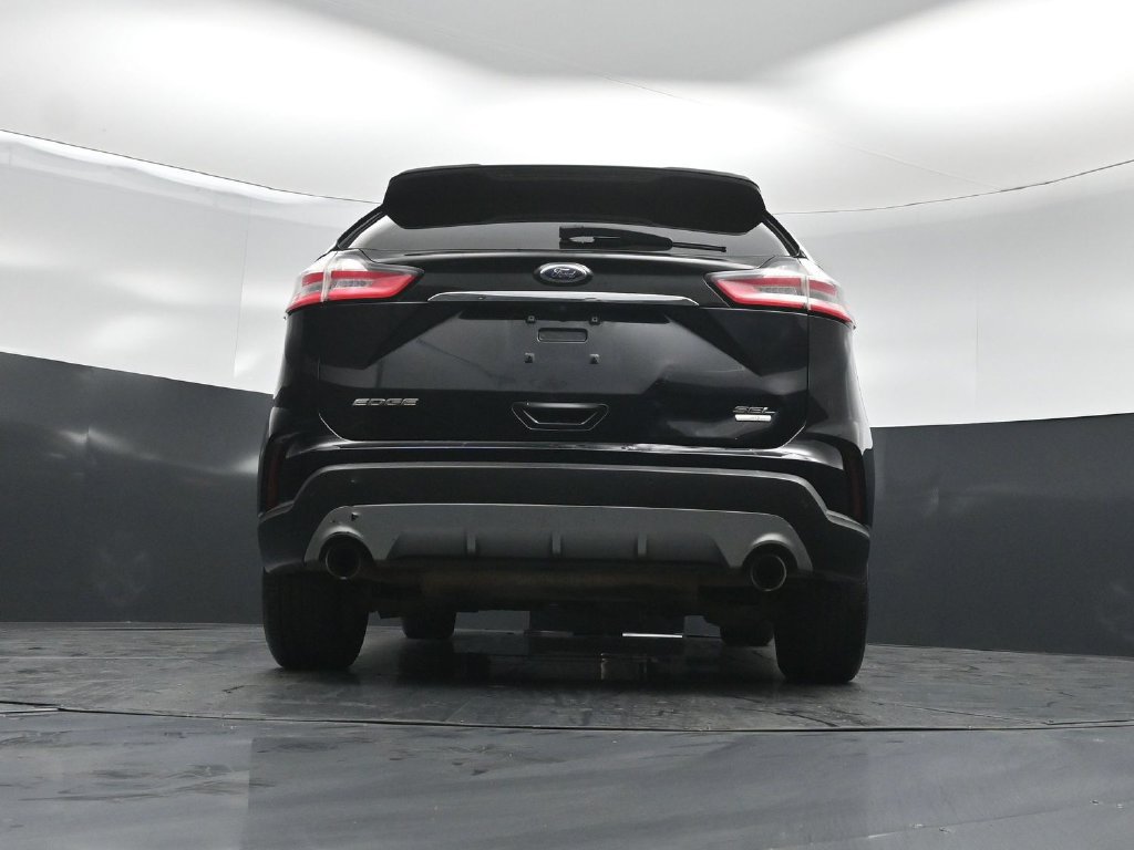 Used 2019 Ford Edge SEL w/ Equipment Group 201A AWD/4WD image 47