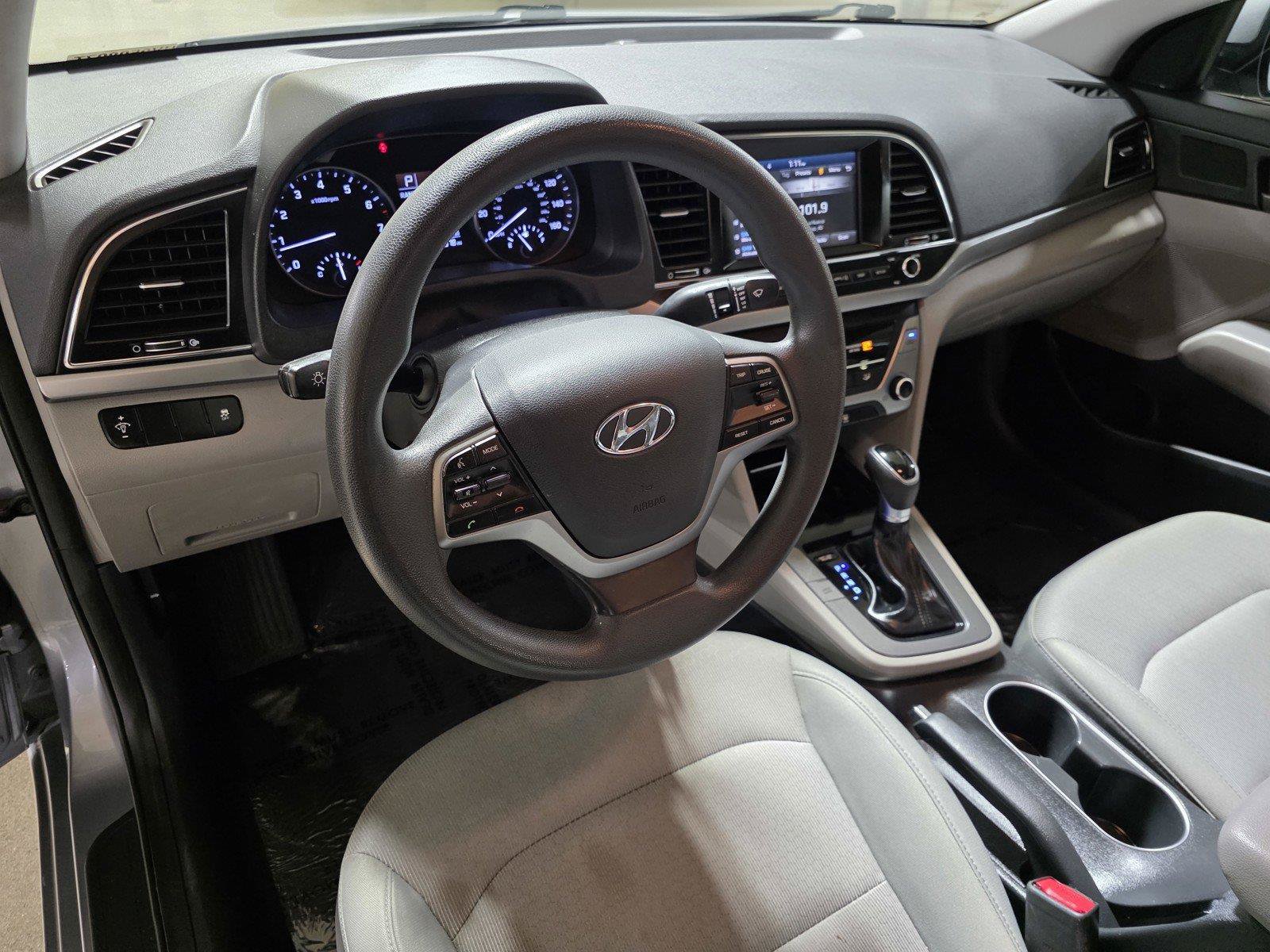 Used 2017 Hyundai Elantra SE FWD image 24