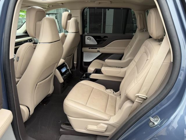 Used 2021 Lincoln Aviator Grand Touring w/ Equipment Group 302A image 17