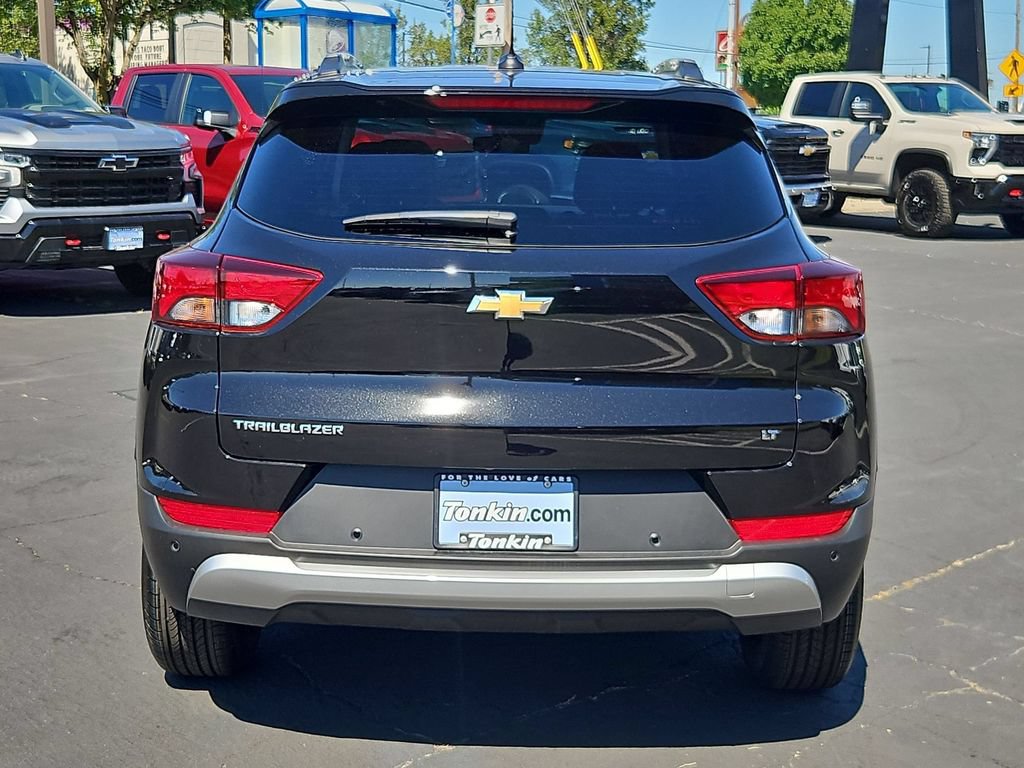 New 2026 Chevrolet TrailBlazer LT w/ Driver Confidence Package FWD image 5