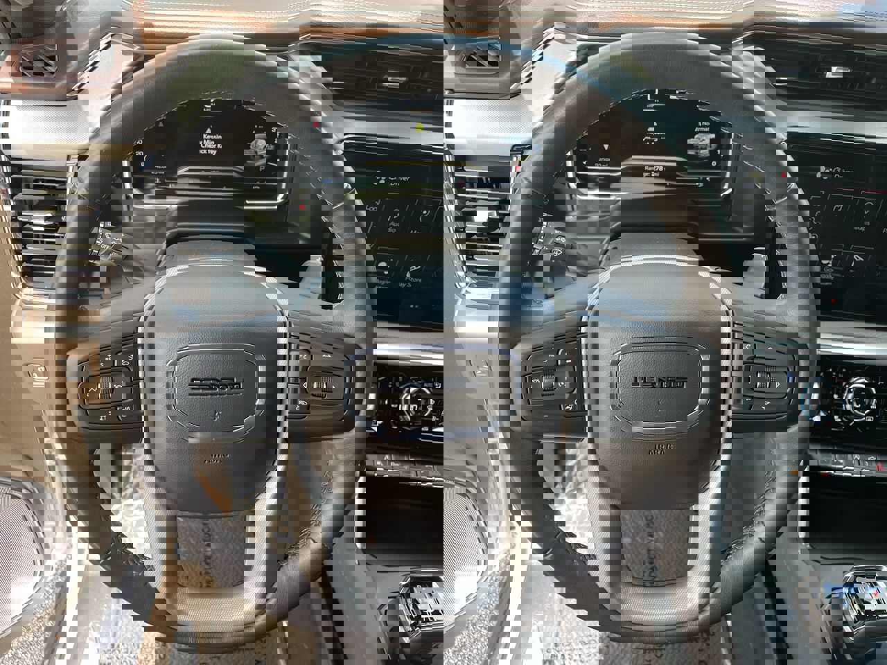 Used 2023 GMC Sierra 1500 Denali RWD image 28