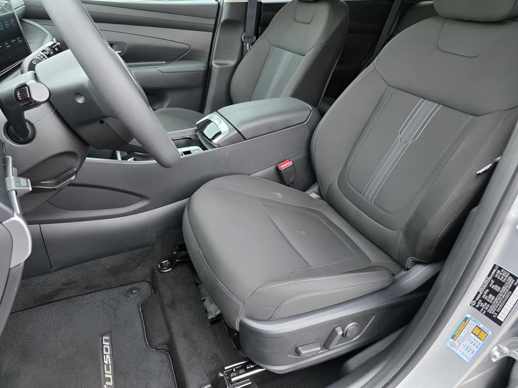 Certified 2025 Hyundai Tucson SEL FWD image 19