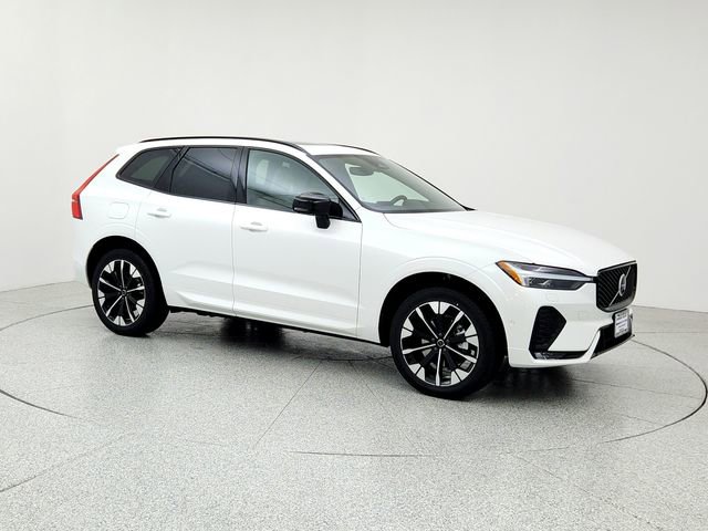 New 2026 Volvo XC60 B5 Plus w/ Climate Package PRO image 3