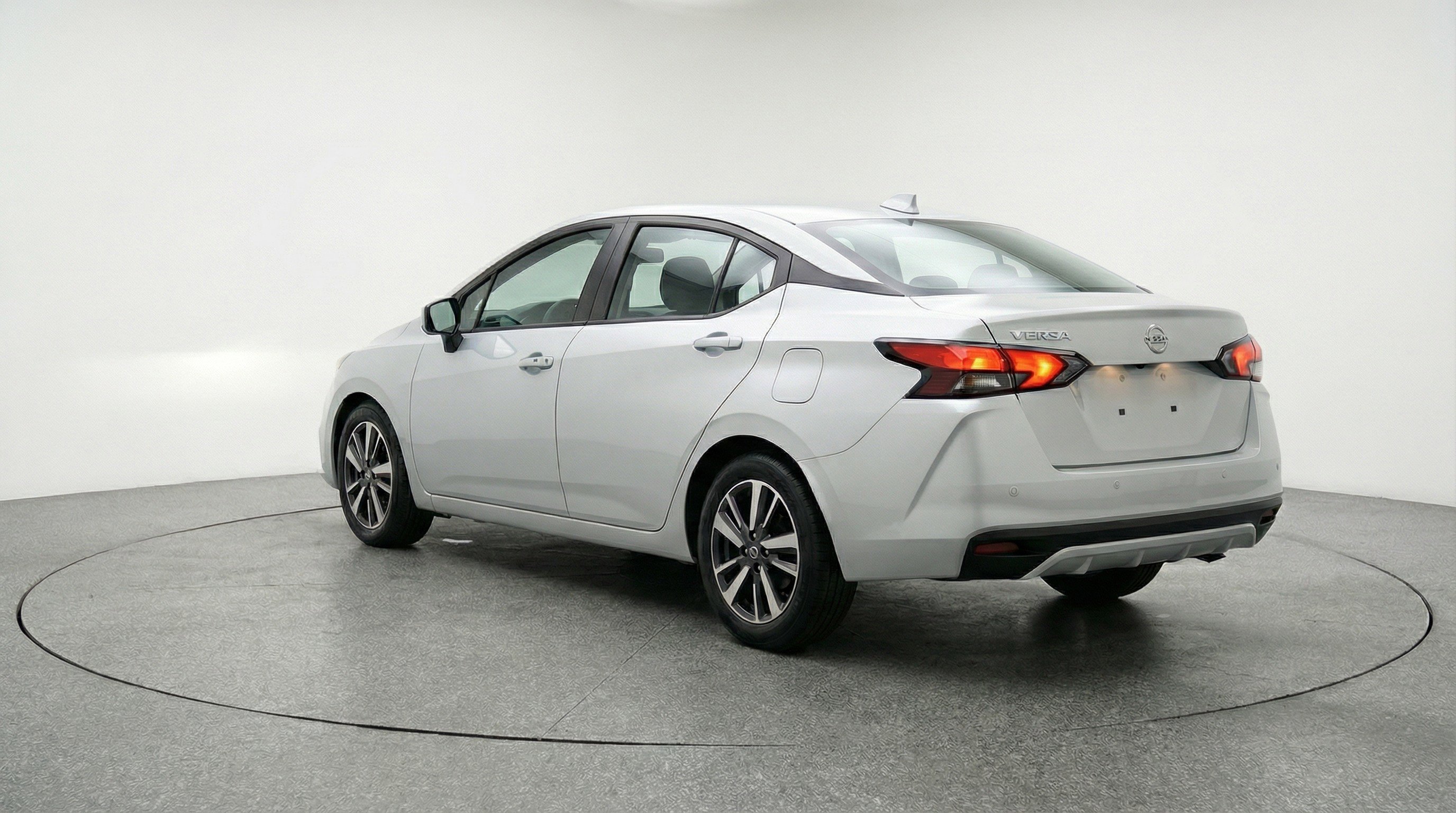 Used 2025 Nissan Versa SV FWD image 6